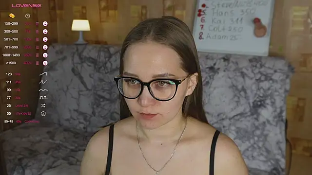 Snapshot of Miatiny chatting on 01.23.25 Miatiny online show from 01.23.25