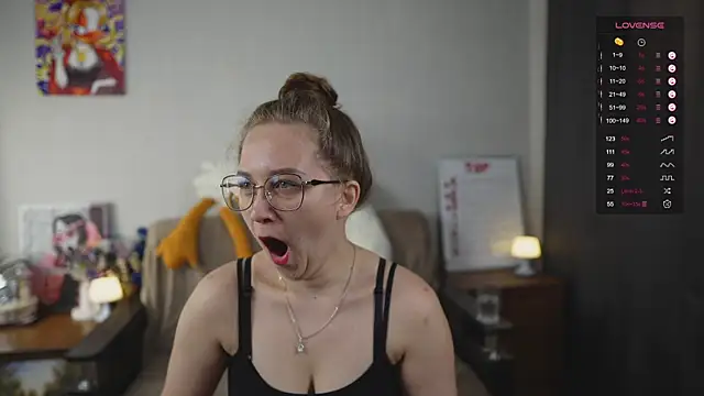 Snapshot of Miatiny chatting on 09.10.25 Miatiny online show from 09.10.25