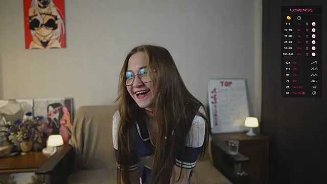 Snapshot of Miatiny chatting on 11.20.25 Miatiny online show from 11.20.25