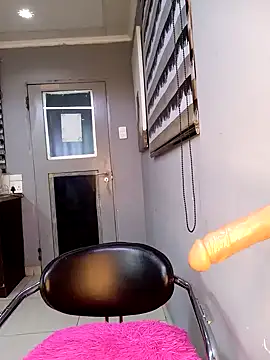 Snapshot of DickDiva1 chatting on 02.22.25 DickDiva1 online show from 02.22.25