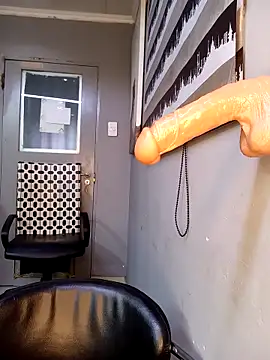 Snapshot of DickDiva1 chatting on 03.21.25 DickDiva1 online show from 03.21.25