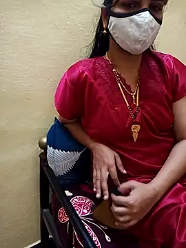 Snapshot of yourtamilcouple chatting on 03.13.25 yourtamilcouple online show from 03.13.25