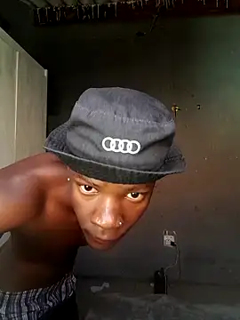 Snapshot of king_kgosiey55 chatting on 04.05.26 king kgosiey55 online show from 04.05.26