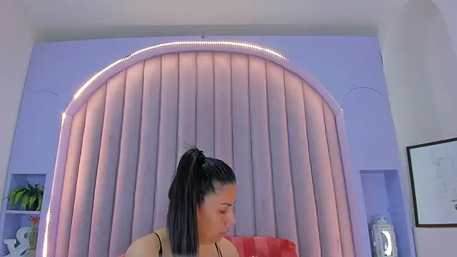 JaylaScott   online show from 02.22.26