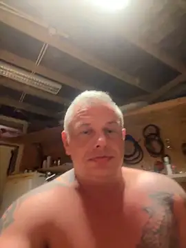 JakubW79 online show from 12.18.24