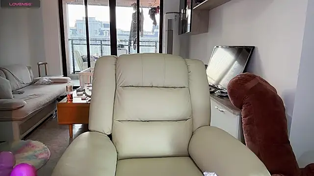 Bunny Tutu online show from 01.16.25