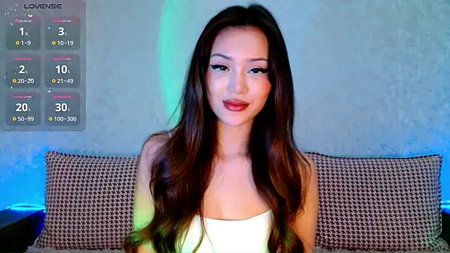 Min Jee  online show from 03.10.25