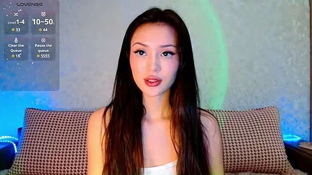 Min Jee  online show from 03.22.25