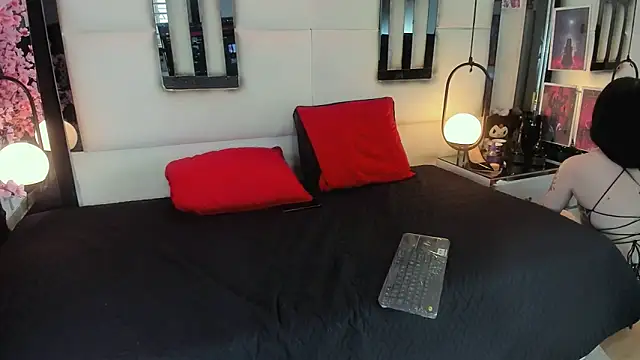 alixxon1 online show from 05.26.26
