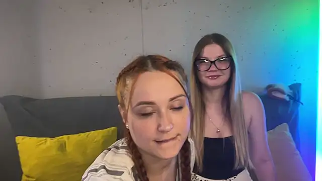 Snapshot of __2sya__ chatting on 01.20.25 2sya online show from 01.20.25