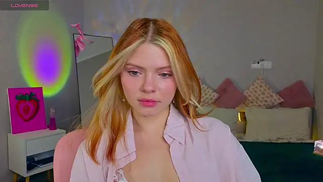 Red  Candy online show from 11.23.25