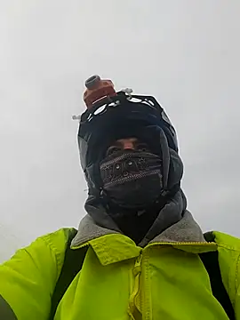 Snapshot of sexaddict_2424 chatting on 11.03.25 sexaddict 2424 online show from 11.03.25