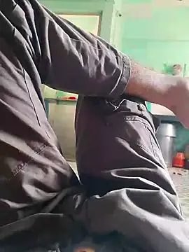 Snapshot of William390 chatting on 12.07.24 William390 online show from 12.07.24