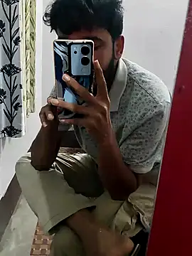 Snapshot of William390 chatting on 02.02.25 William390 online show from 02.02.25