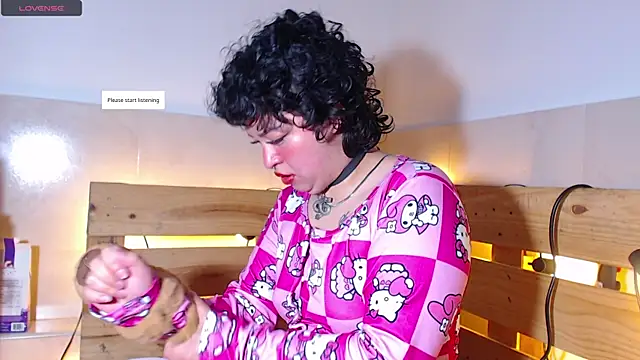 Bitsy Messy online show from 12.22.25