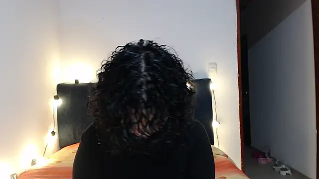 Snapshot of Bitsy_Messy chatting on 06.15.26 Bitsy Messy online show from 06.15.26