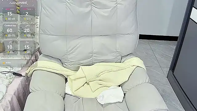 Feifei-cn online show from 02.25.25