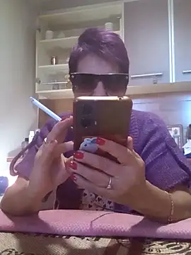 Ely Elenita online show from 09.18.25