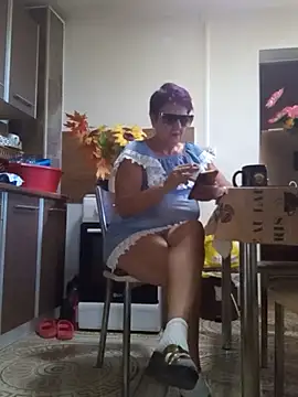 Ely Elenita online show from 09.21.25