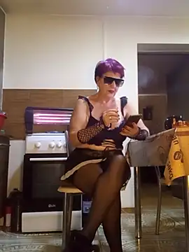 Ely Elenita online show from 11.25.25