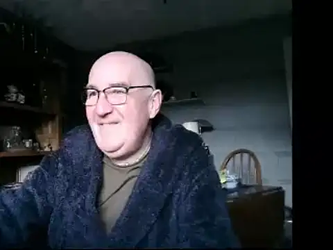 Adamdaddybear online show from 12.12.24