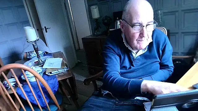 Adamdaddybear online show from 02.14.25