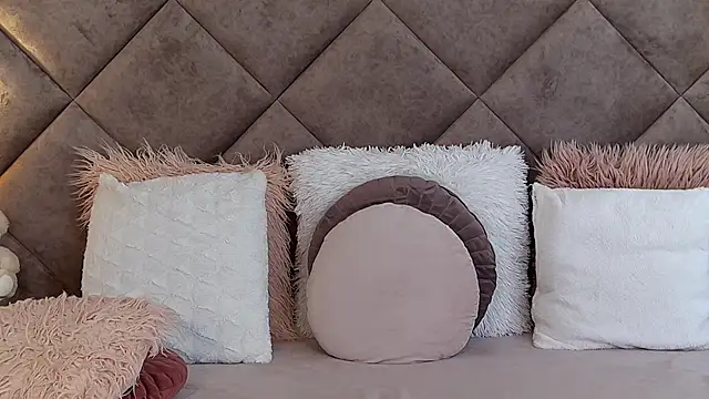 JaquelineM online show from 02.11.25