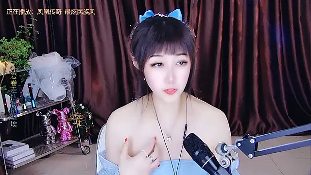 Snapshot of xiaoya666--baby chatting on 03.19.25 xiaoya666--baby online show from 03.19.25