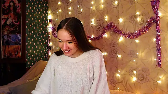 Snapshot of fluffy_kitty_ chatting on 03.02.25 fluffy kitty online show from 03.02.25