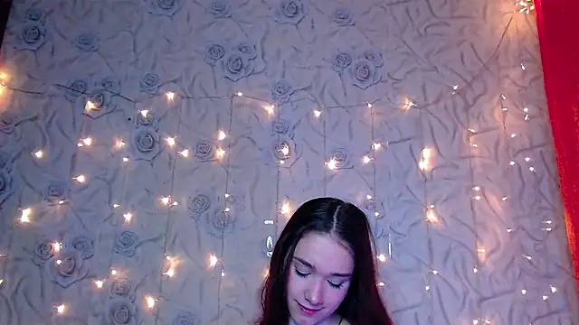 Snapshot of fluffy_kitty_ chatting on 10.07.25 fluffy kitty online show from 10.07.25