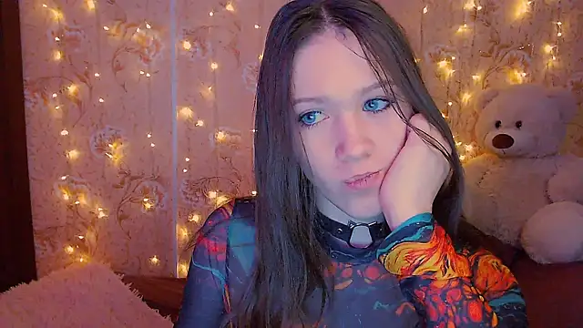 Snapshot of fluffy_kitty_ chatting on 03.01.26 fluffy kitty online show from 03.01.26