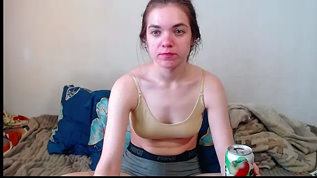 Snapshot of SallyMkn chatting on 07.04.26 SallyMkn online show from 07.04.26