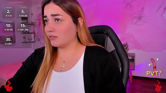 Snapshot of Lucia_star__ chatting on 03.11.25 Lucia star online show from 03.11.25