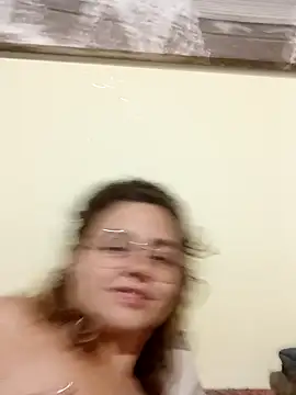 Snapshot of ItalianiMuli chatting on 12.11.24 ItalianiMuli online show from 12.11.24