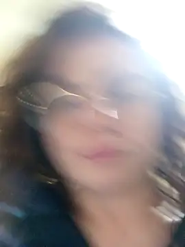 Snapshot of ItalianiMuli chatting on 12.27.24 ItalianiMuli online show from 12.27.24