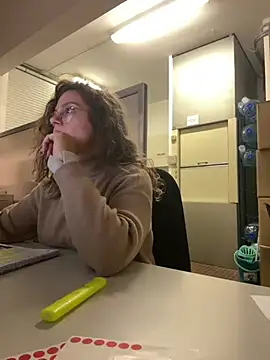 Snapshot of ItalianiMuli chatting on 01.27.25 ItalianiMuli online show from 01.27.25