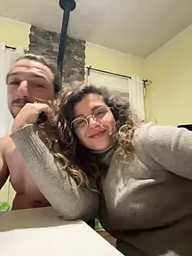 Snapshot of ItalianiMuli chatting on 02.28.25 ItalianiMuli online show from 02.28.25