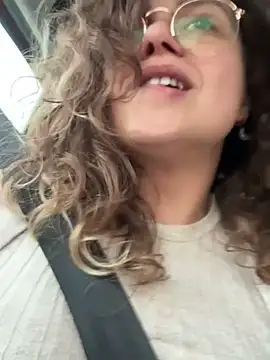 Snapshot of ItalianiMuli chatting on 03.22.25 ItalianiMuli online show from 03.22.25