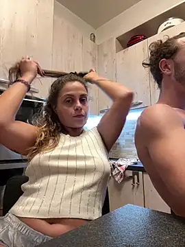 Snapshot of ItalianiMuli chatting on 09.14.25 ItalianiMuli online show from 09.14.25