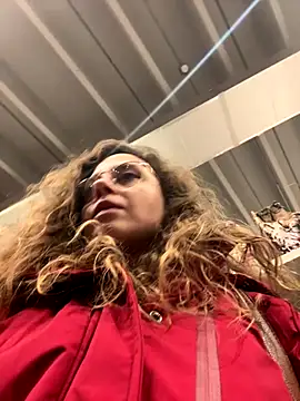 Snapshot of ItalianiMuli chatting on 11.29.25 ItalianiMuli online show from 11.29.25