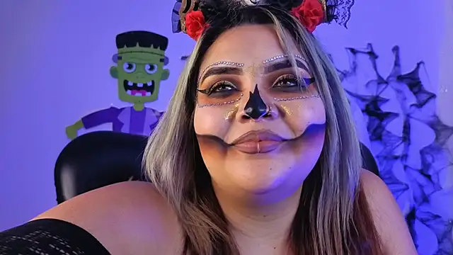 Snapshot of Agatha_humidity chatting on 10.12.25 Agatha humidity online show from 10.12.25