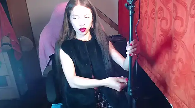 Snapshot of sweetdam12 chatting on 01.07.25 sweetdam12 online show from 01.07.25