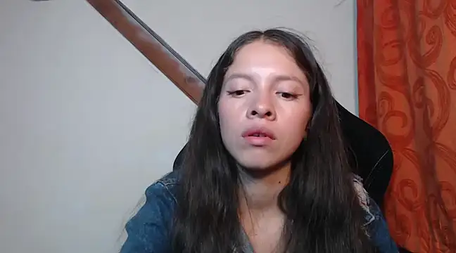 Snapshot of sweetdam12 chatting on 01.30.25 sweetdam12 online show from 01.30.25