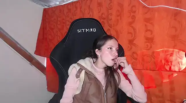 Snapshot of sweetdam12 chatting on 02.22.25 sweetdam12 online show from 02.22.25