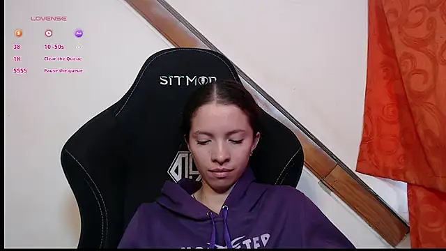 Snapshot of sweetdam12 chatting on 03.12.25 sweetdam12 online show from 03.12.25