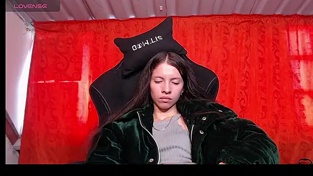 Snapshot of sweetdam12 chatting on 03.13.25 sweetdam12 online show from 03.13.25