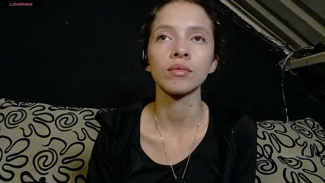 Snapshot of sweetdam12 chatting on 10.27.25 sweetdam12 online show from 10.27.25