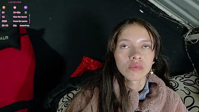 Snapshot of sweetdam12 chatting on 11.07.25 sweetdam12 online show from 11.07.25