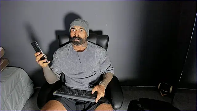 Snapshot of Brock_hurn1 chatting on 06.19.26 Brock hurn1 online show from 06.19.26