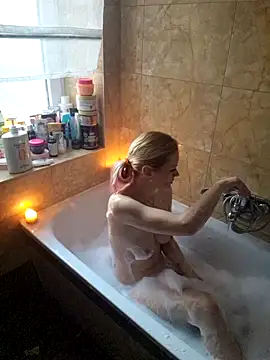 LillyAn123 online show from 01.11.25